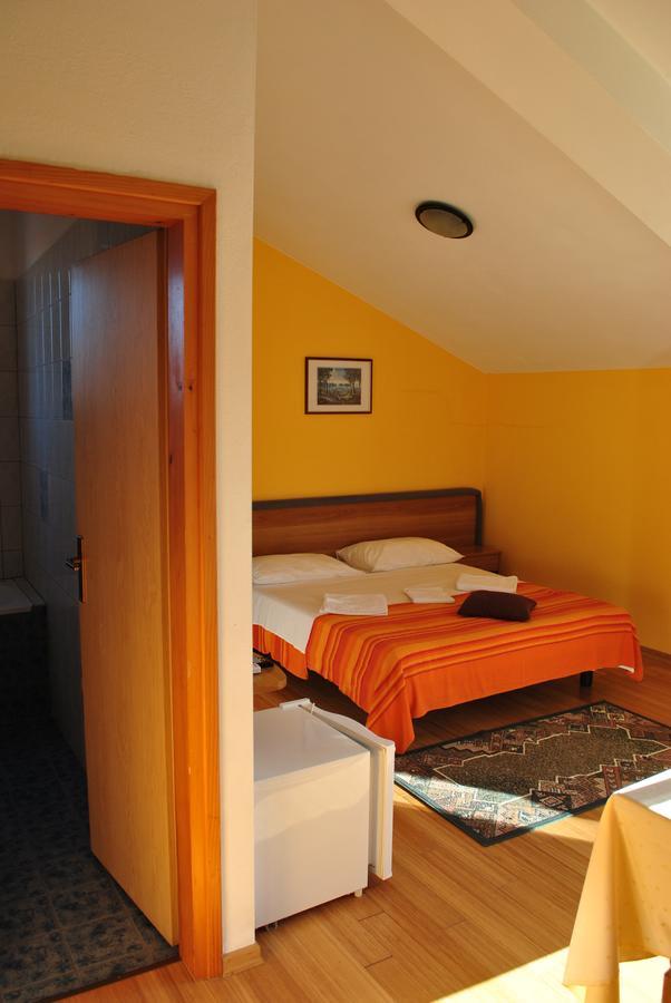 Promenade Bed and Breakfast Μεντουλίν Εξωτερικό φωτογραφία