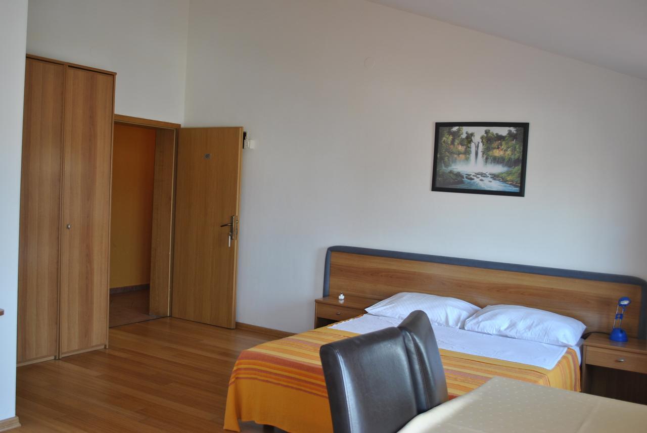 Promenade Bed and Breakfast Μεντουλίν Εξωτερικό φωτογραφία