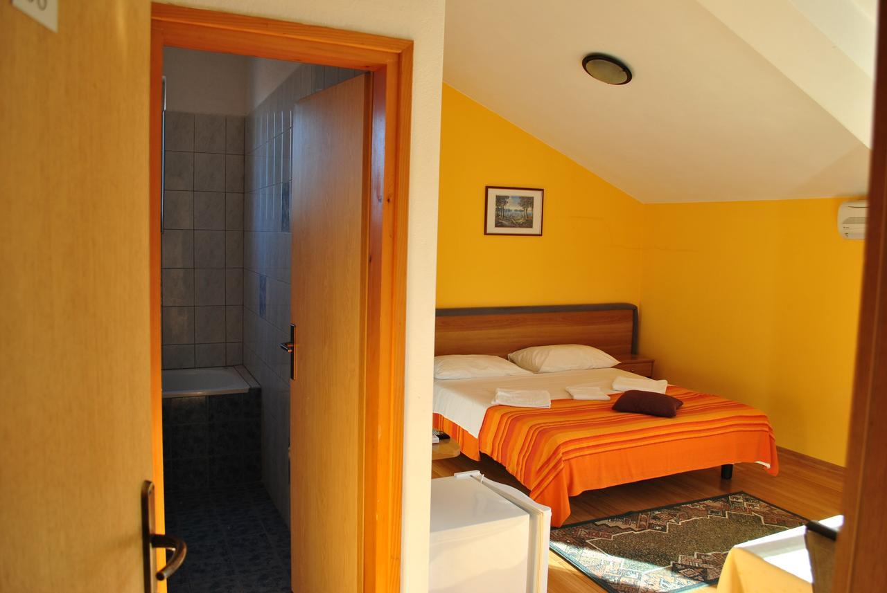 Promenade Bed and Breakfast Μεντουλίν Εξωτερικό φωτογραφία