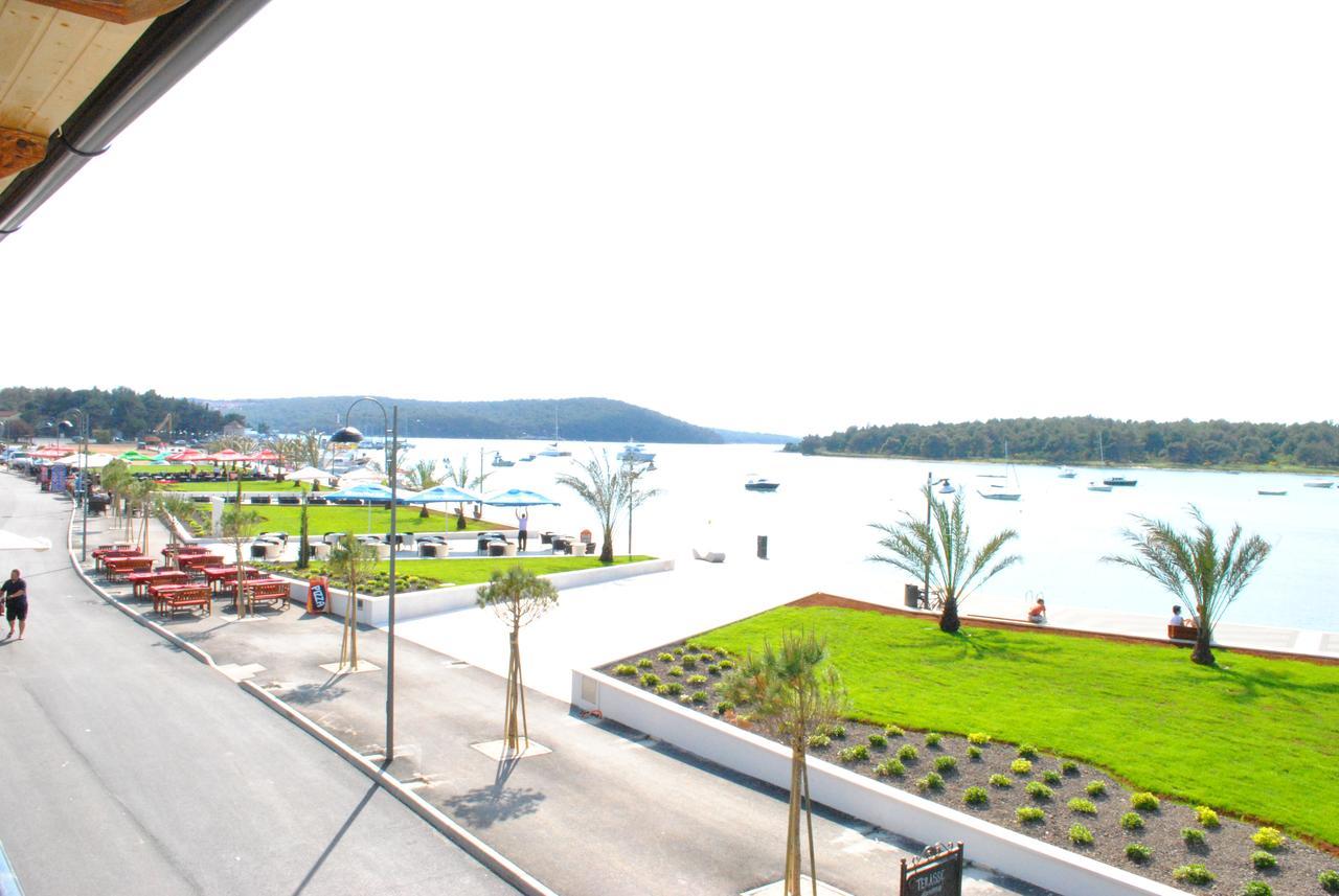 Promenade Bed and Breakfast Μεντουλίν Εξωτερικό φωτογραφία